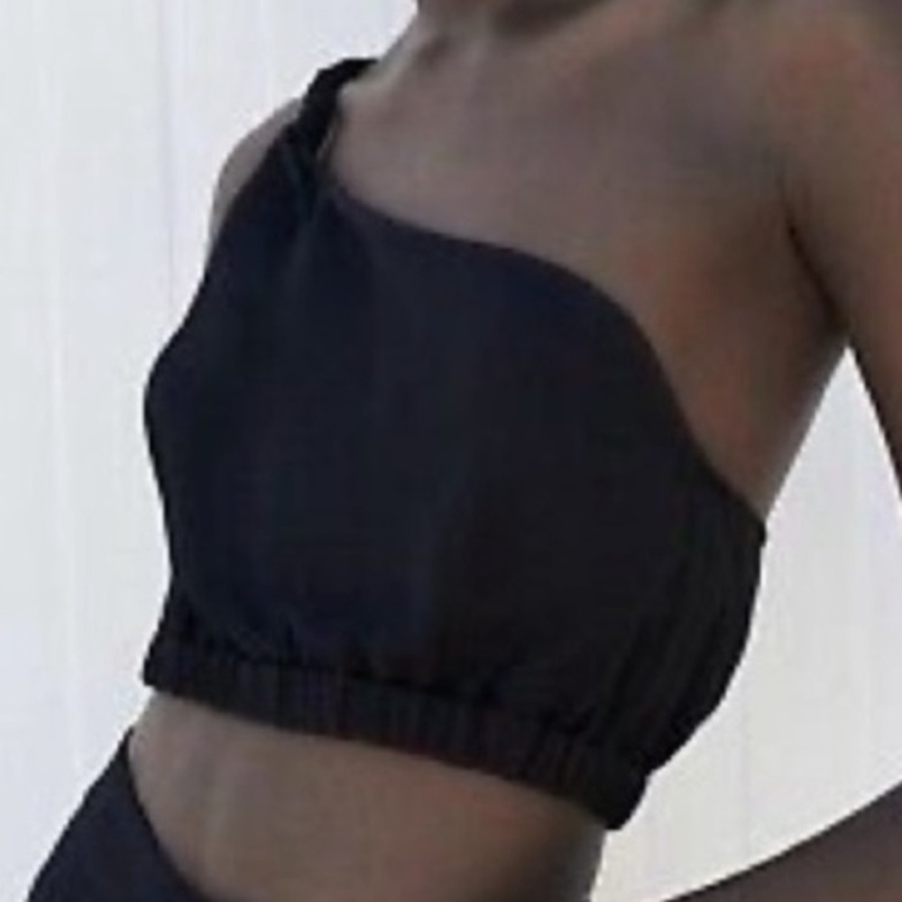 ZARA Black Asymmetric Twisted One
Shoulder Bubble Crop Top Bandeau Tank
